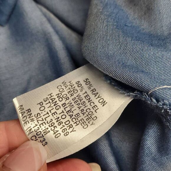 Red White Blue & Green Lightweight Name Brand Blouses Shirts Tops FOUR 4 for 1 - Picture 13 of 16